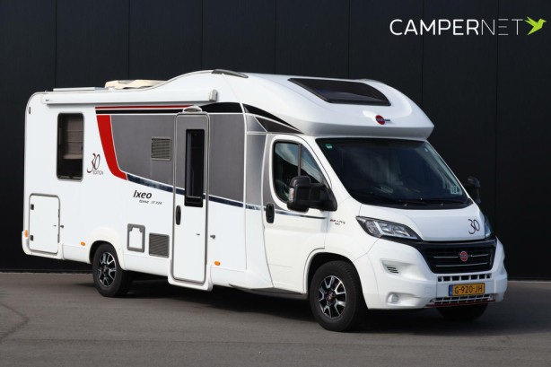 Buerstner Ixeo Time IT 734 30 Years Edition | 2.3 Multijet 130pk | Queensbed | Hefbed | Fietsendrager | Zonnepaneel | Dakairco | Luifel |