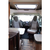 Knaus Sky Ti 700 MEG 150pk Automaat | Lengtebedden | Zonnepaneel | Omvormer | Luchtvering | Trekhaak | Fietsenhouder | Foto #29