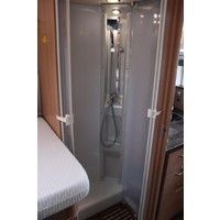 Knaus Sky Ti 700 MEG 150pk Automaat | Lengtebedden | Zonnepaneel | Omvormer | Luchtvering | Trekhaak | Fietsenhouder | Foto #39