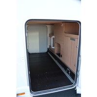 Knaus Sky Ti 700 MEG 150pk Automaat | Lengtebedden | Zonnepaneel | Omvormer | Luchtvering | Trekhaak | Fietsenhouder | Foto #10