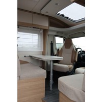 Lmc Cruiser V646 140pk JTD | Smal model | 6.77m | Achteruitrijcamera | Luifel | Panoramadak | Foto #13
