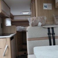 Lmc Cruiser V646 140pk JTD | Smal model | 6.77m | Achteruitrijcamera | Luifel | Panoramadak | Foto #2