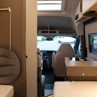 LMC innovan 592 130pk | Lengtebedden | 5.98m | Luifel | Verwarmde Vuilwatertank | Cruise Control | Foto #34
