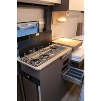 LMC innovan 592 130pk | Lengtebedden | 5.98m | Luifel | Verwarmde Vuilwatertank | Cruise Control | Foto #2