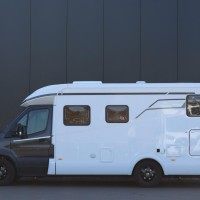 Hymer T585 S Automaat 170pk | Levelsysteem | Diesel Verwarming | XXL Bed | Lengtebedden | Lift Fietsendrager | Adaptive Cruise | Foto #13