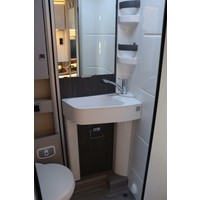 Hymer T585 S Automaat 170pk | Levelsysteem | Diesel Verwarming | XXL Bed | Lengtebedden | Lift Fietsendrager | Adaptive Cruise | Foto #25