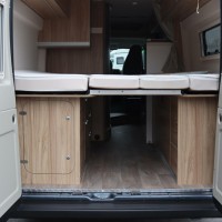 Hymer Yellowstone 2.3 JTD 140pk | XXL Bed | Hefdak | Lengtebedden | Achteruitrijcamera | Foto #4