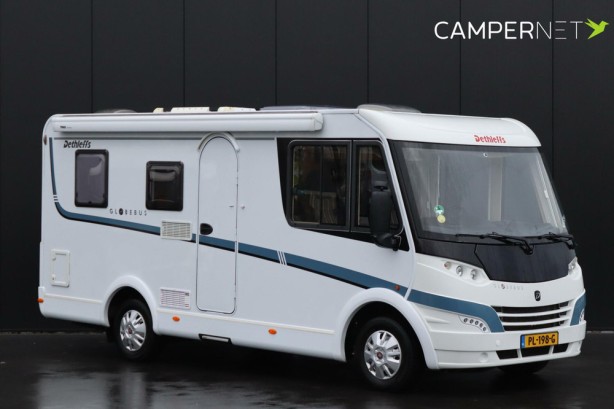 Dethleffs Globebus I 2.3 Fiat Motor 130pk | 5.95m | Zonnepaneel | Maxxfan | Trekhaak | Frans Bed | Hefbed |