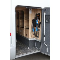 Hymer ML-T 570 4x4 Crossover 190pk Automaat | Uniek en bomvol! | Omvormer | Zonnepanelen | Lithium Accu | Lengtebedden | Foto #2