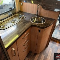 Knaus Sky Wave 700 MEG lengtebed en hefbed Foto #6