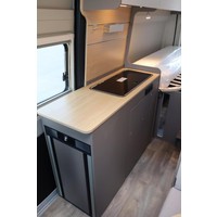 LMC Innovan 640 140pk Automaat | Lengtebedden | Luifel | Panoramadak | Inlegramen | Cruise Control | Nieuw uit voorraad leverbaar | Foto #16