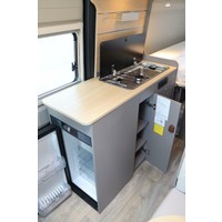 LMC Innovan 640 140pk Automaat | Lengtebedden | Luifel | Panoramadak | Inlegramen | Cruise Control | Nieuw uit voorraad leverbaar | Foto #17