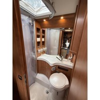Carthago C Tourer T143 lengte bed top staat ! Foto #13