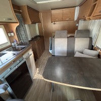Challenger campers GENESIS 22 uit 2010 Foto #9