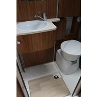 Pilote G600G Essentiel 130pk Fiat motor | Levelsysteem | Dwarsbed | Hefbed | Zonnepanelen | Omvormer | Lithium accu | Foto #18