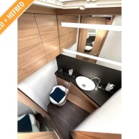Adria Matrix Plus 670 SC uit 2018 Foto #9