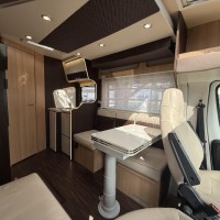 Mc louis mc4 237 met maar 7700 km face to face Foto #11