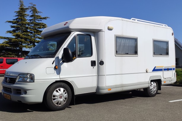 Burstner campers TEILINTEGRIERT uit 2003