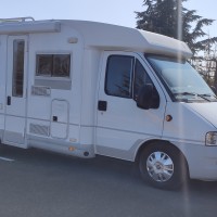 Burstner campers TEILINTEGRIERT uit 2003 Foto #3