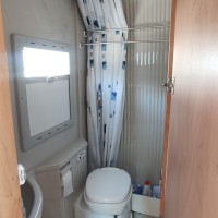 Burstner campers TEILINTEGRIERT uit 2003 Foto #15