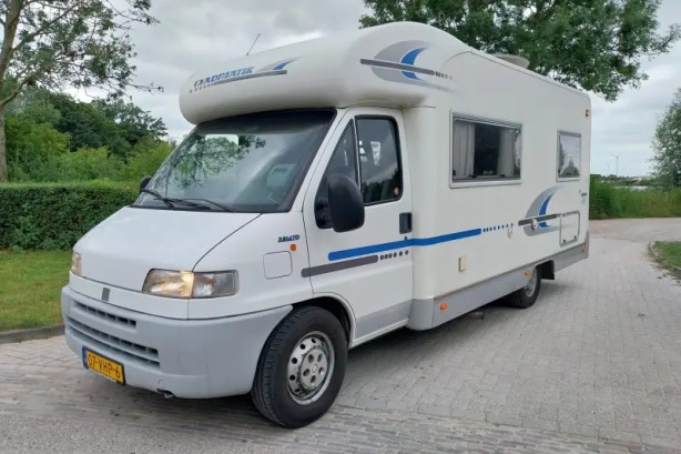 Adria 640  Leuke starters camper!