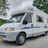 Adria 640  Leuke starters camper! Foto #4