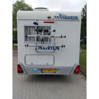 Adria 640  Leuke starters camper! Foto #1