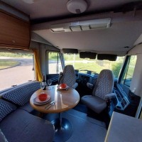 Knaus Travel-Liner 640 H fransbed + hefbed Foto #5
