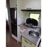 Bürstner Lyseo Privilege 745 met twee luxe hefbed Foto #9