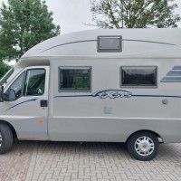 Hymer Exsis  met een stahoogte van 225 Foto #10