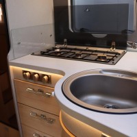 Hymer BMC-T 600 White Line 177pk Automaat | Zonnepanelen | Lithium | Omvormer | Lengtebedden | AL-KO SLC Chassis | LPG Installatie | Foto #31