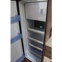 Bürstner Nexxo Time T685 130pk Multijet | Queensbed | Fietsendrager | Gescheiden douche | Maxxfan | Achteruitrijcamera | Luifel | Foto #11