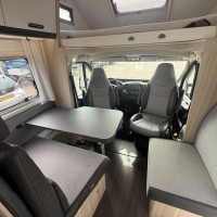Adria Sun Living A75SL lengtebedden uniek Foto #4