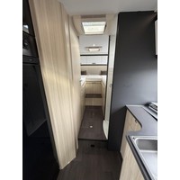 Adria Sun Living A75SL lengtebedden uniek Foto #29