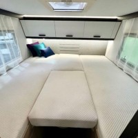 Adria Sun Living A75SL lengtebedden uniek Foto #38