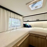 Adria Sun Living A75SL lengtebedden uniek Foto #40