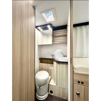 Adria Sun Living A75SL lengtebedden uniek Foto #46