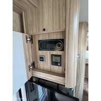 Hymer T 698 CL Queensbed EP-Levelsysteem Luifel Fietsenrek Construct Foto #9