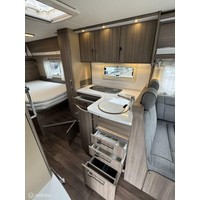 Kabe KABE 740 LXL Zonnepaneel Alde Bearlock Luifel Fietsenrek Fransbed Foto #34