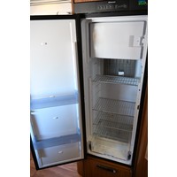 Hymer B 704 ALDE Verwarming 3 Ltr. 180PK Automaat! Foto #5