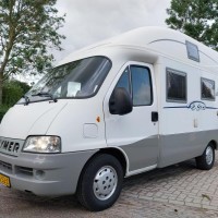 Hymer Exsis  met stahoogte van 220 cm Foto #2