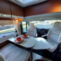 Rapido v68  met enkele bedden en tv ! Foto #7