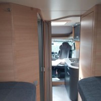 Knaus Van TI 600 ME met enkele bedden! Foto #22