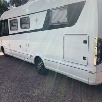 Niesmann+Bischoff campers 76le uit 2016 Foto #8