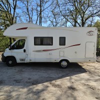 Pla campers Y690 uit 2016 Foto #3