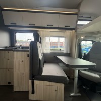 Adria Sun Living A75SL lengtebedden uniek Foto #5