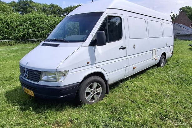 Tweedehands Mercedes campers camper kopen