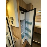 Laika Kosmo 212 140PK Euro6 Queensbed Luifel Bearlock Nieuwstaat Foto #12