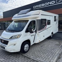 Rapido 690F Euro6 Queensbed Hefbed Luifel Fietsenrek Zonnepaneel Foto #23