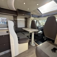 Chausson 727 GA Lengtebed en Hefbed 24853 km 1 eigenaar Foto #24